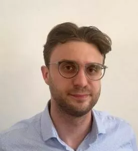Herr Patrick Tluczykont