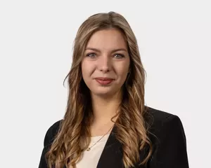 Lilli Holl