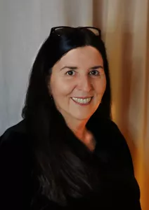 Frau Antje Ripper