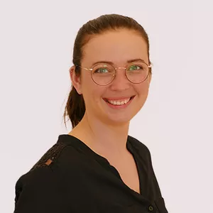 Cora Stoll