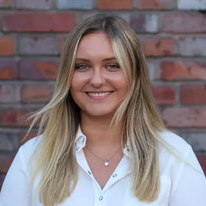 Frau Jule Engemann