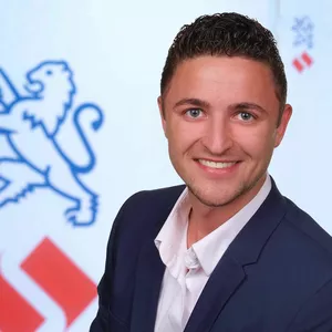 Herr Robin Hofmann