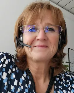 Frau Martina Brunner