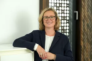 Frau Angelika Meyer