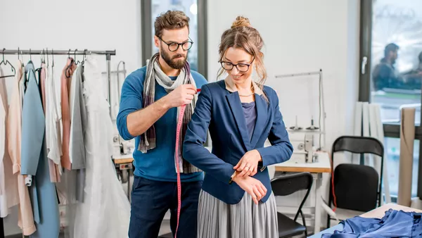 Maßschneider / Maßschneiderin