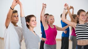 Bewegungspädagogik und Tanz in Sozialer Arbeit (B.A.)
