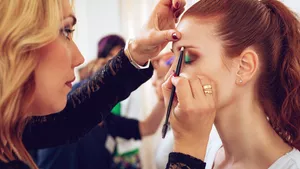 Make-up-Artist