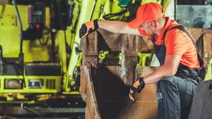 Land- und Baumaschinenmechatroniker / Land- und Baumaschinenmechatronikerin