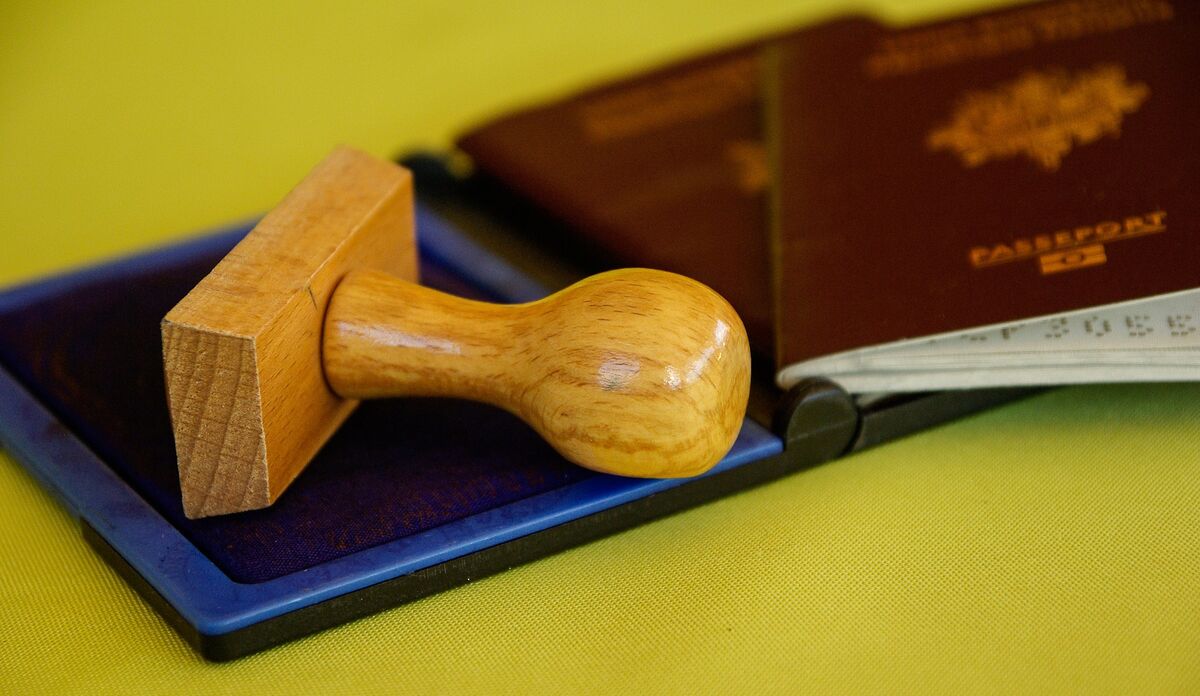 Beamter im Zolldienst
