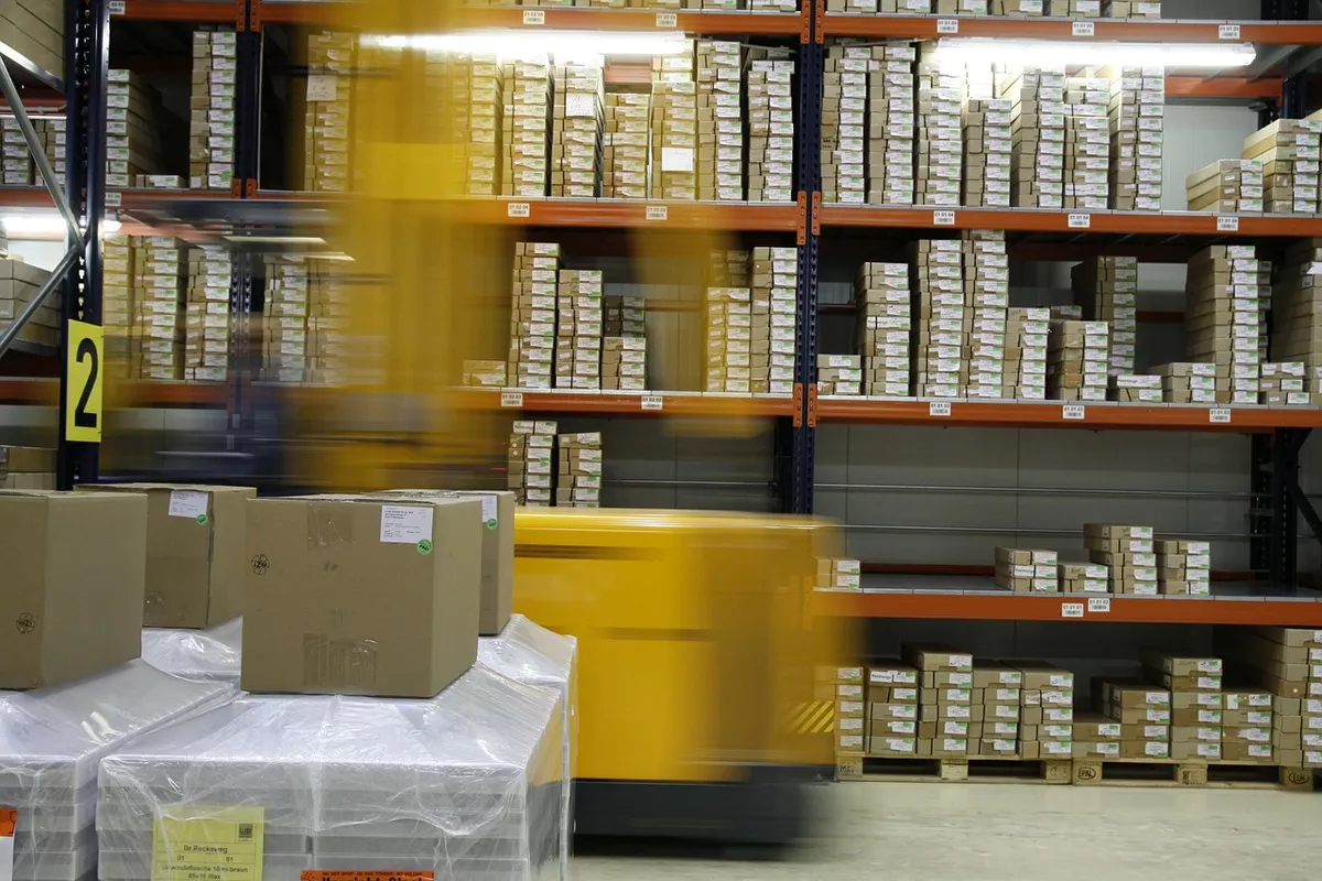 Operational Delivery Officer bei der Arbeit