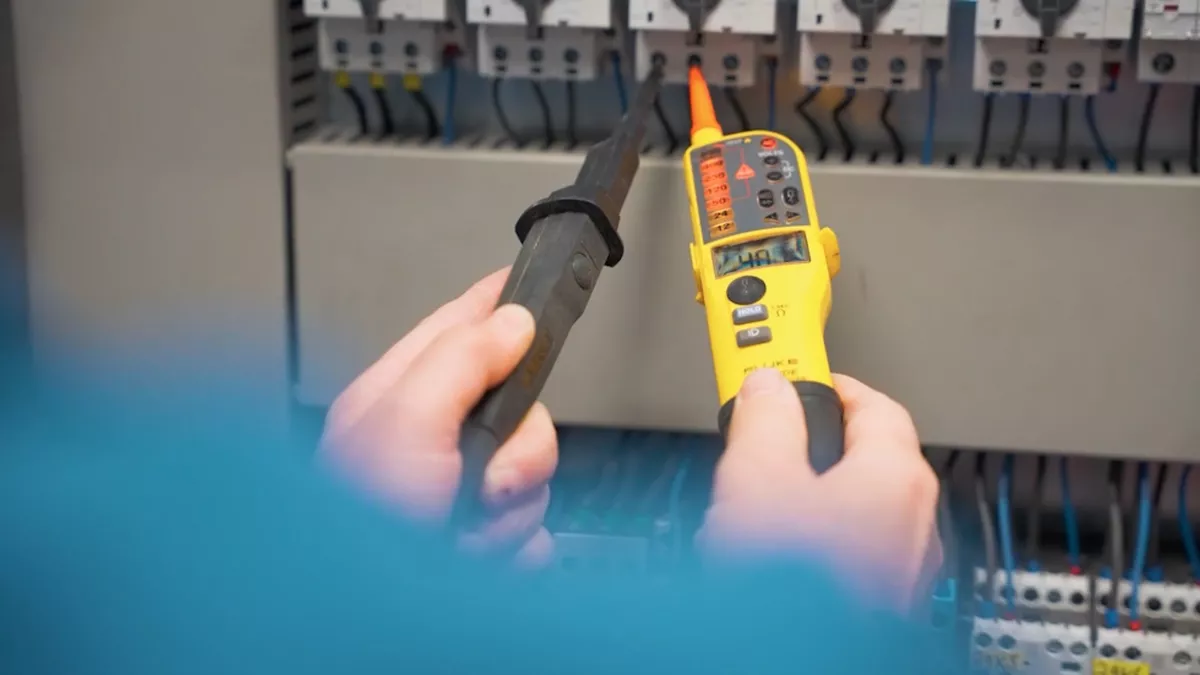 Ausbildung zum Elektroniker (m/w/d) | Fachrichtung Betriebstechnik