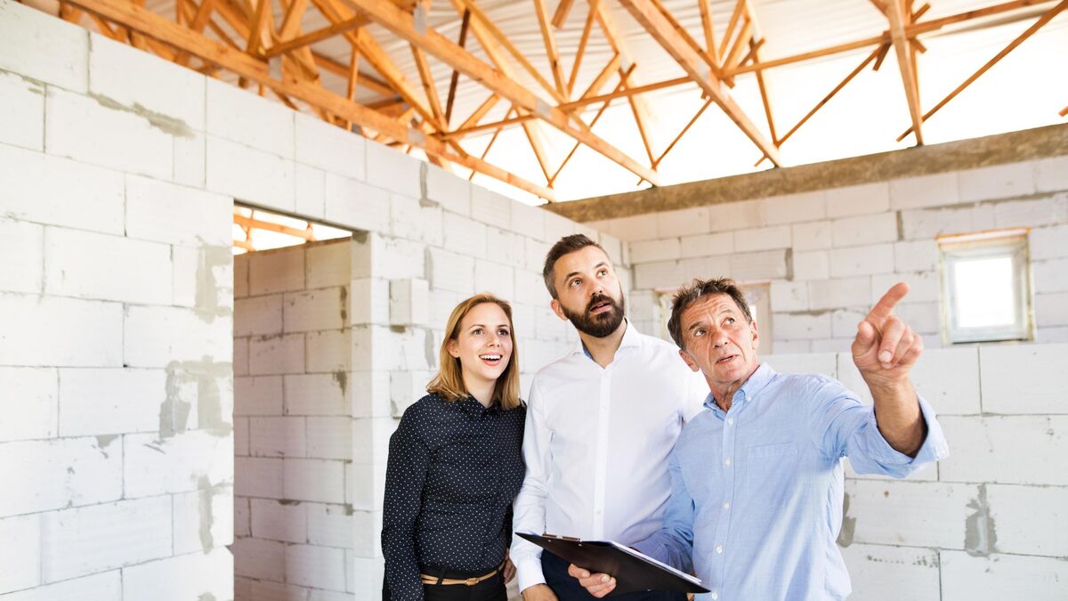 Bauingenieure bei der Arbeit