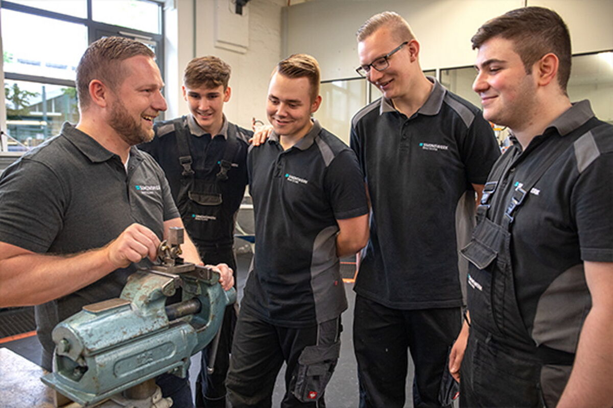Die gewerblich-technische Ausbildung bei SIMONSWERK ist außergewöhnlich breit gefächert und bietet dir viele Möglichkeiten, dein handwerkliches Geschick einzubringen.