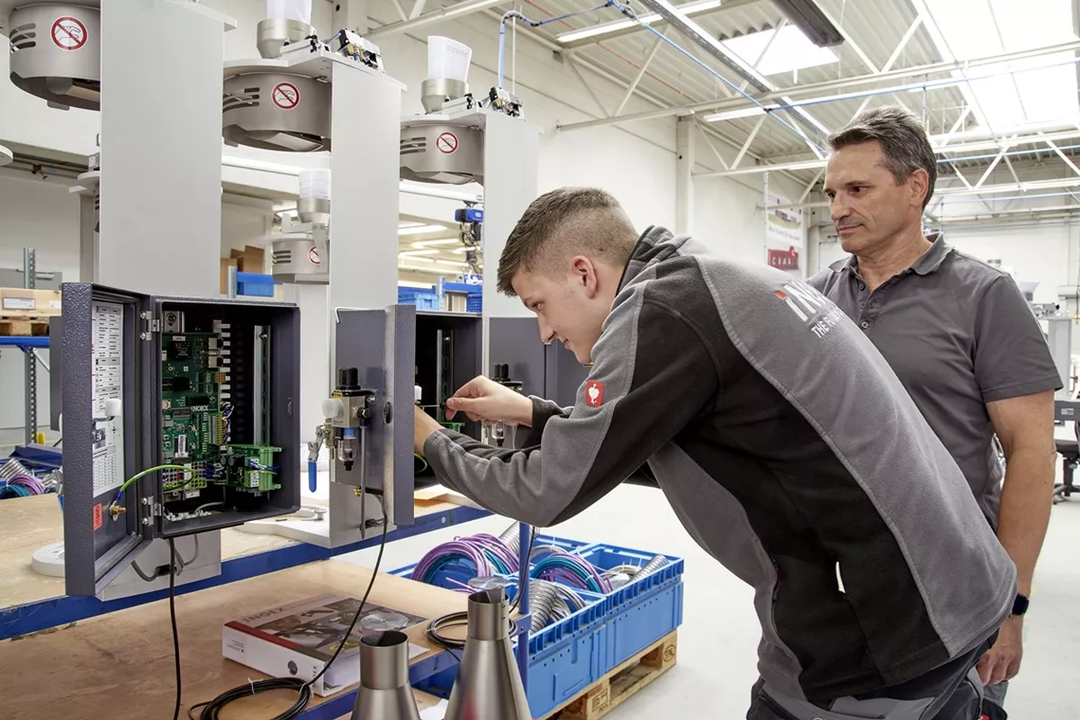 Auszubildener in der Technik