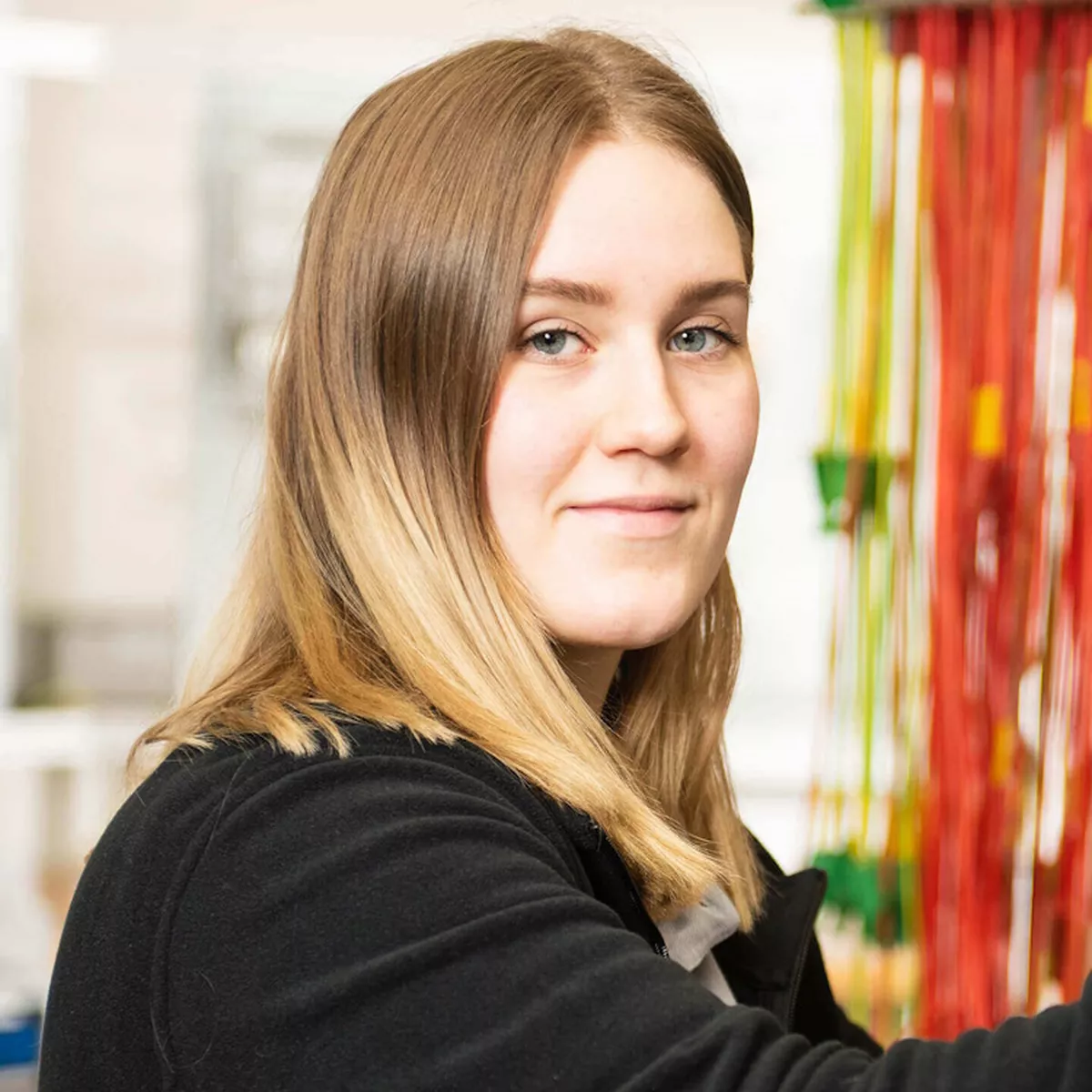 Auszubildende zur Mechatronikerin