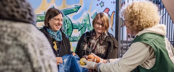 Die Weihnachtszeit der Gegensätze - Lebensretter Ehrenamt