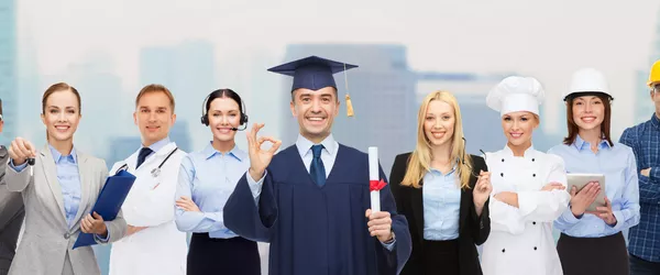 Bachelor und Master Professional als Perspektive für Ihre Azubis