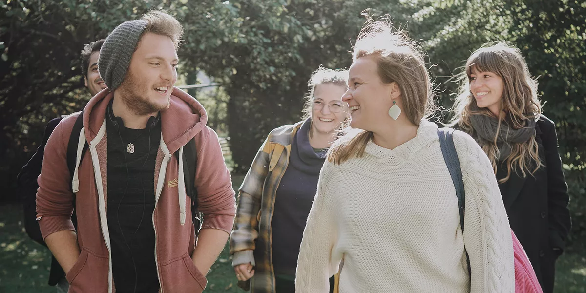 Schulische Ausbildung und Kooperatives Studium