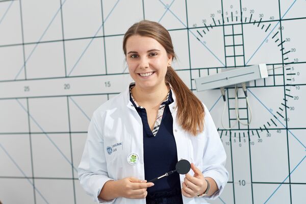 Anna-Maria, 19 Jahre - Ausbildung Uniklinik Köln - Köln