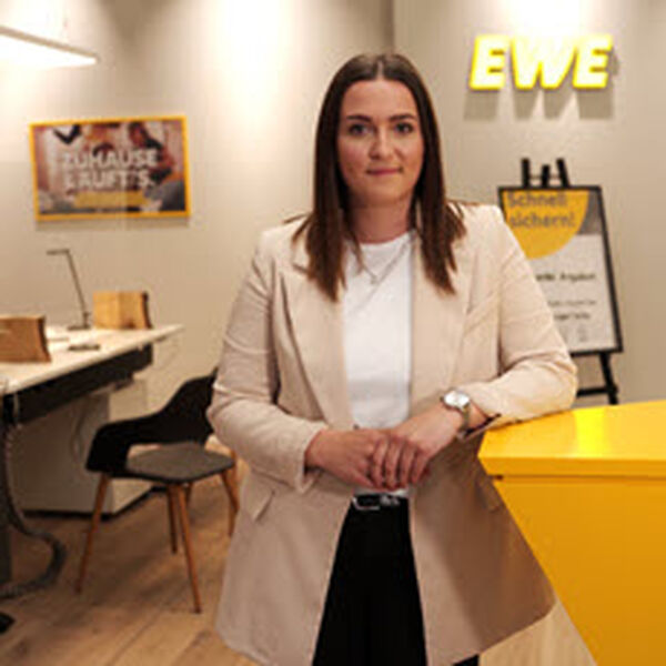 Michelle Neese, Shopverantwortliche - Personalverantwortlicher (m/w/d) EWE NETZ GmbH - Oldenburg