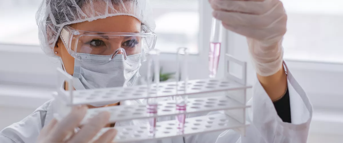 Forschung, Wissenschaft und Experimente - Berufe im Labor.