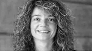 Michaela Volwassen