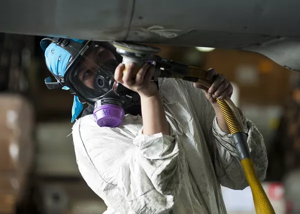 Fluggerätmechaniker Fachrichtung Fertigungstechnik (m/w/d)
