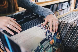 Musikfachhändler / Musikfachhändlerin